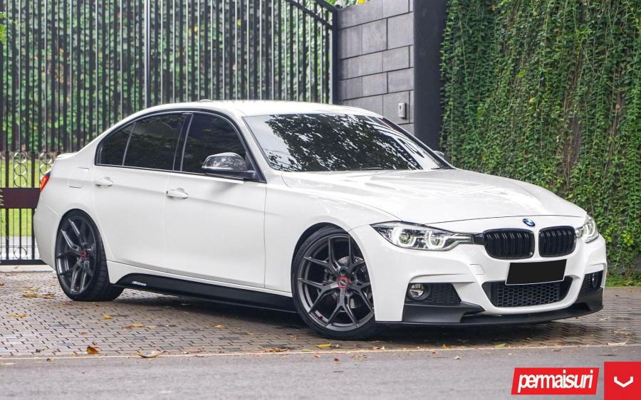 BMW 3-Series Sedan by Permaisuri on Vossen Wheels (HF-5) '2019